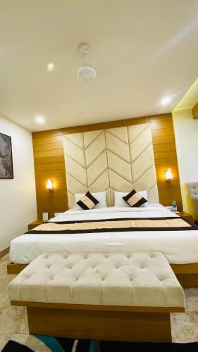 Hotel Aditya Residency