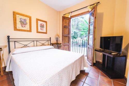 Guestroom, Hotel Humaina in Montes de Malaga