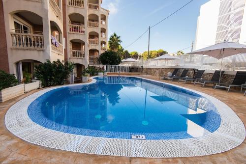  Apartamentos Quijote Park in Cala Ratjada