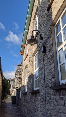 24 Tanners Yard - image 7