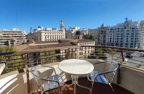 Sunny apartment with fantastic terrace views!, Walencja
