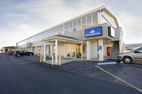 America's Best Value Inn Litchfield - Accommodation