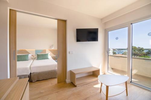 JS Portocolom Suites - image 4