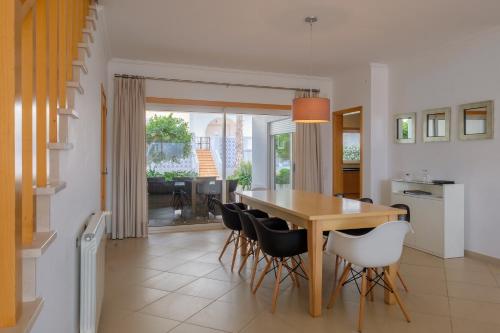 Townhouse T4 Vista Mar gîte à louer Praia das Carreiras