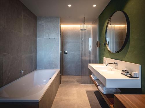 273341656 Van der Valk Hotel Amsterdam Zuidas -Rai