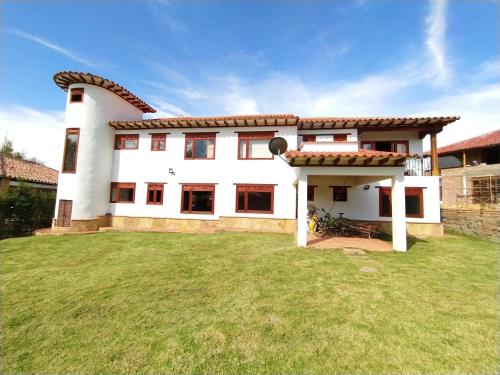 Villa image 3