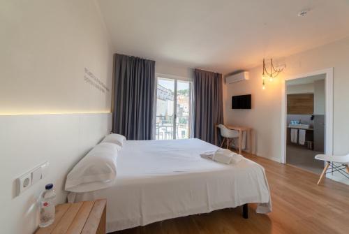 Dynamic Hotels Caldetes Barcelona Room Type - Economy Double Room Dynamic Hotels Caldetes Barcelona Room Type - Economy Double Room