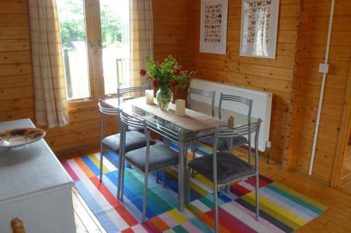 Spacious Garden Lodge at The Chestnuts, Norfolk in 諾威奇國際機場