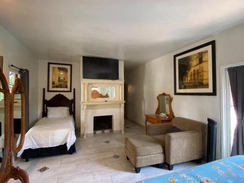 room detail thumbnail 0