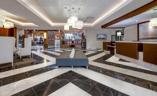 Crowne Plaza Suffern-Mahwah