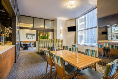 Crowne Plaza Seattle - Booking Deals + 2023 Promos
