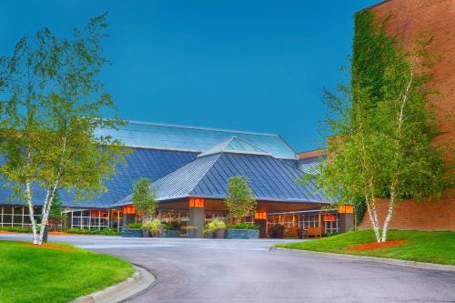 . Crowne Plaza Minneapolis West by IHG