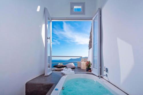 Luxury Santorini Villa Secret Escape Villa Private Pool Sea Caldera View 2 BDR Oia