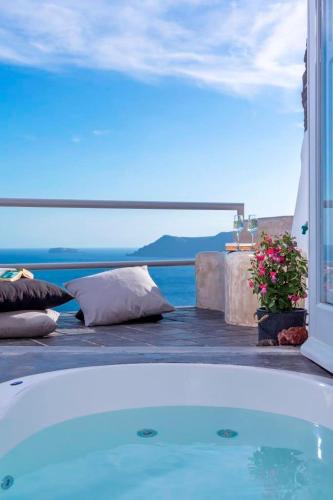 Luxury Santorini Villa Secret Escape Villa Private Pool Sea Caldera View 2 BDR Oia