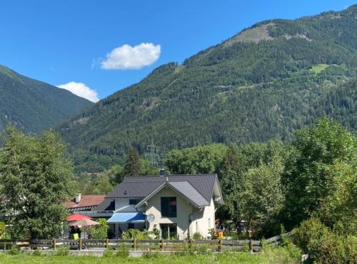 Ferienwohnung LISL, Pension in Obervellach