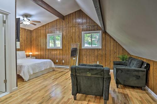 Saw Creek Cabin with 2 Decks and Resort Pool Access - image 7