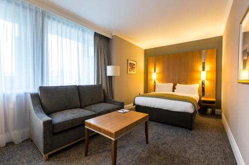 Crowne Plaza London Ealing