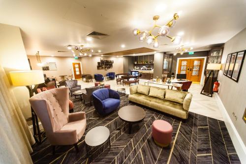 Crowne Plaza Leeds an IHG Hotel - image 10