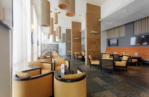 273380283 Crowne Plaza Villahermosa by IHG