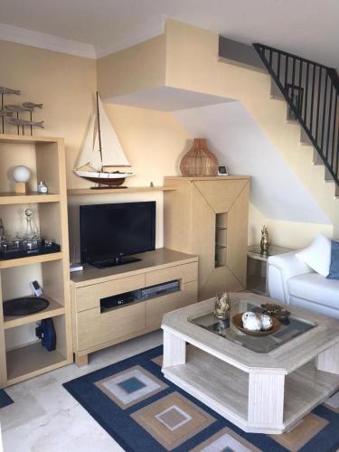 Apartment with Sea View image 9