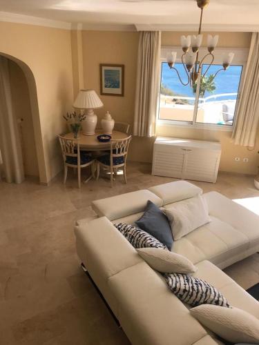Apartment with Sea View image 6