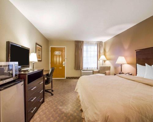 Quality Inn & Suites Greenville I-65