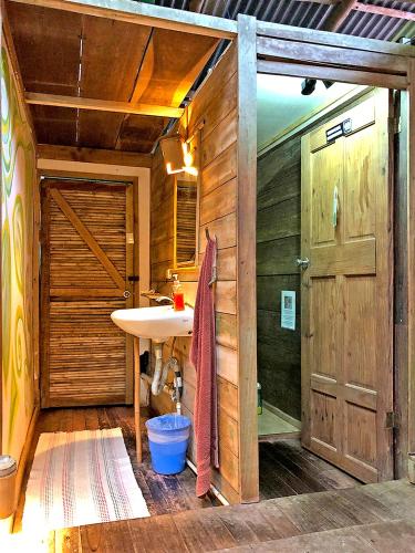 Baño, Cascada Verde Eco Lodge & Hostel in Uvita