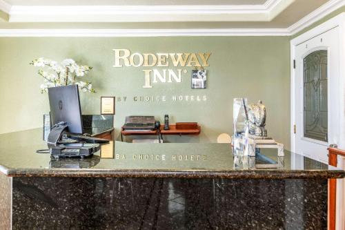 Rodeway Inn On Historic Route 66 in Barstow, USA
