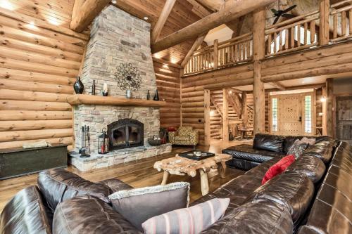 Large Luxury Lakefront Cottage Calabogie