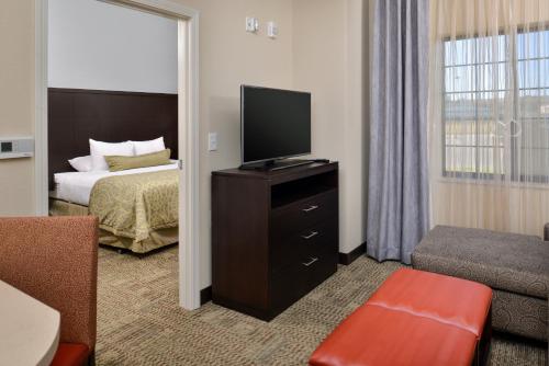 Staybridge Suites Rochester, an IHG Hotel