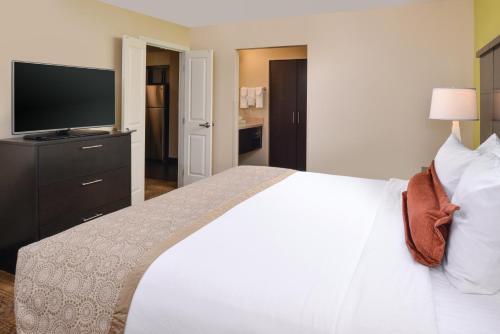 Staybridge Suites Merrillville, an IHG Hotel