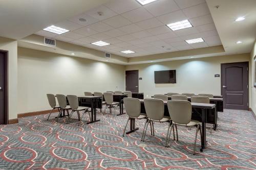 Staybridge Suites St Louis - Westport, an IHG hotel