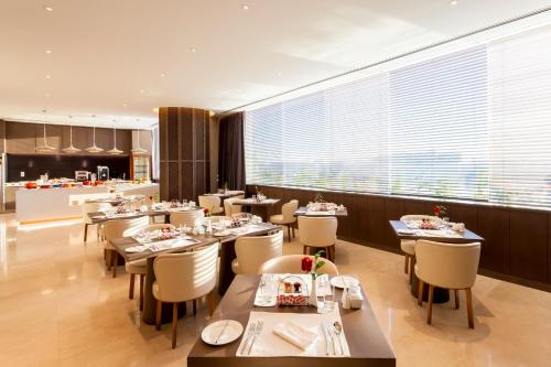 273391967 Crowne Plaza Vientiane by IHG