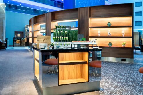 Crowne Plaza London Heathrow T4 an IHG Hotel - image 2
