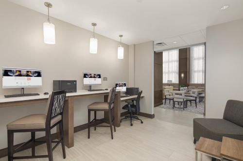 Staybridge Suites - Florence Center, an IHG Hotel