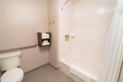 2 bedrooms, 4 beds