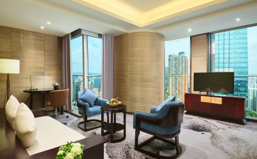 Crowne Plaza Nanning City Center Room Type - One-Bedroom King Suite - Lounge Access
