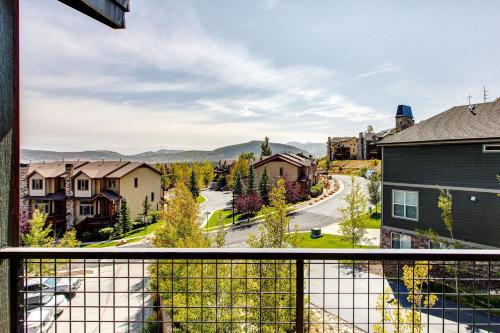 Luge Lane Luxury Living #2402 - main image