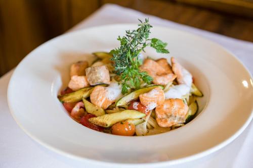 Hotel Bären Suhr - image 14