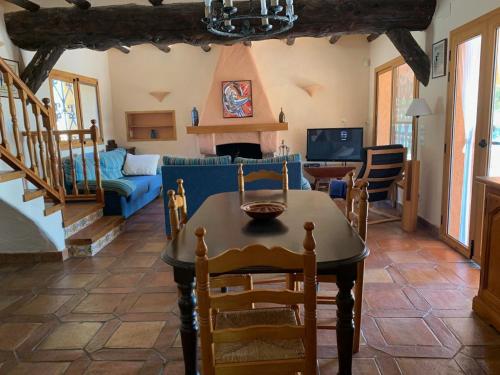 Létesítmények, Casa Mola in El Perelló (Catalonia)