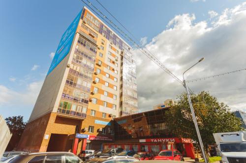 Аппартаменты комфорт-класса от уфаГости 43квм в центре Уфы на Цюрупы