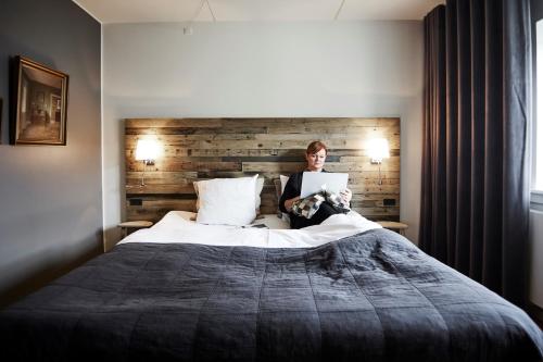 1 queen bed