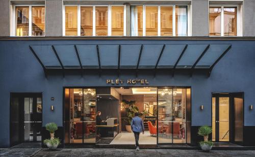 PLEY Hotel, Paryż