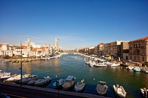 Le Grand Hotel - image 11