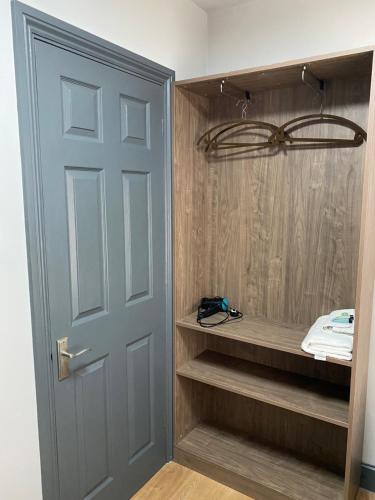 Hollybush Guest House - image 6