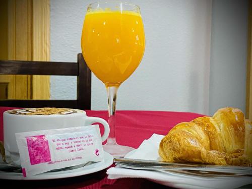 Photo - Hostal Valdepeñas by Bossh Hotels