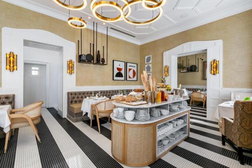 273426063 Heritage Hotel FERMAI MGallery Split