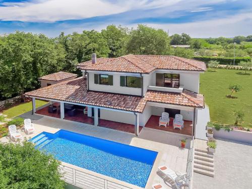  Holiday Home Fratrici by Interhome in Murine