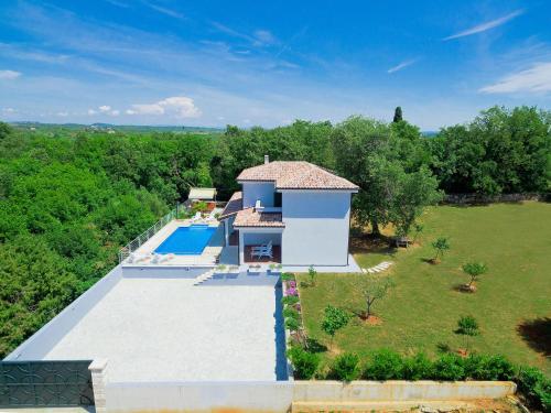  Holiday Home Fratrici by Interhome in Murine