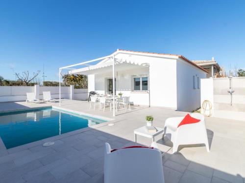 Holiday Home Casa Blanca by Interhome - Castelló d'Empúries